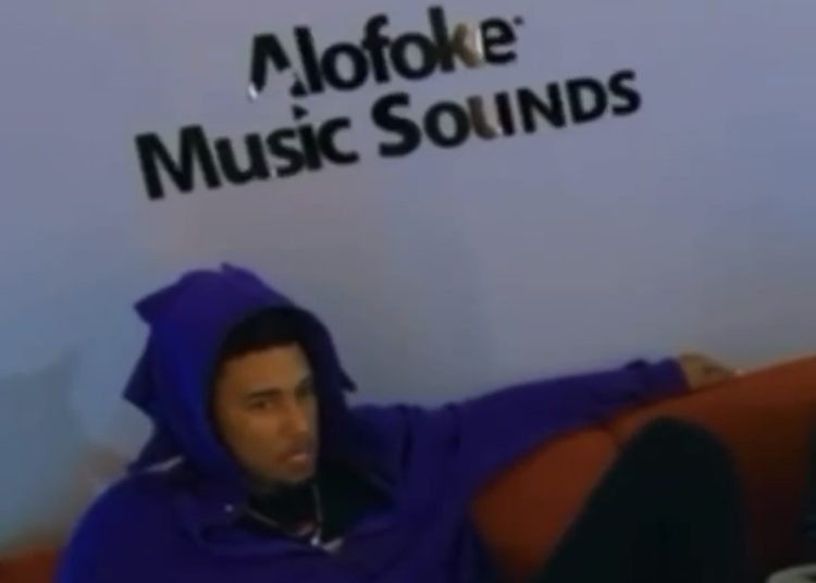 Sr. Jiménez amenaza con “partirle la boca” a B One tras este pedirle que saliera el estudio