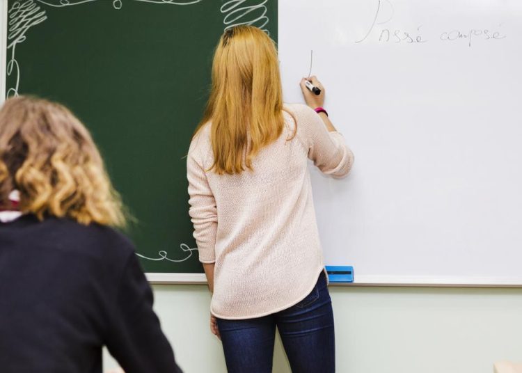 Un adolescente mata a su profesora de literatura en un colegio de Rusia