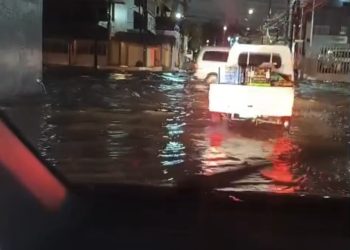 Restricción parcial del tránsito en Santo Domingo por inundaciones tras intensas lluvias