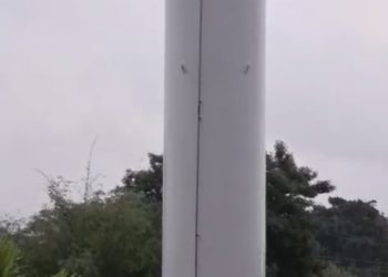 Conato de incendio en planta de Coca-Cola tras presunto impacto de rayo obliga evacuación preventiva