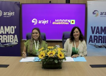 Arajet implementa programa Sunflower para pasajeros con discapacidades no visibles