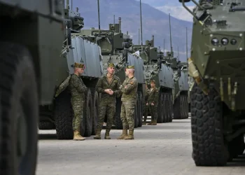 España aumenta su gasto militar un 50 % y supera el 2 % del PIB después de dos décadas