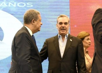 Leonel Fernández se reunirá con representantes del Gobierno para abordar impacto de crisis global