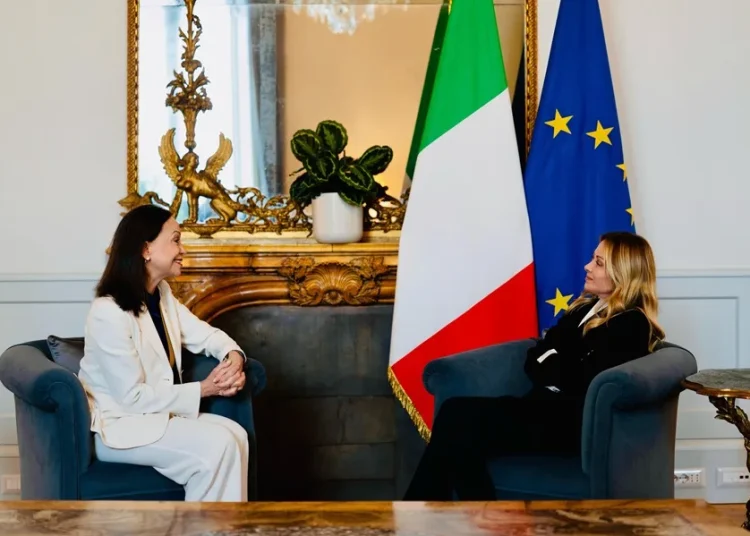 Meloni se reúne en Roma con la opositora venezolana María Corina Machado