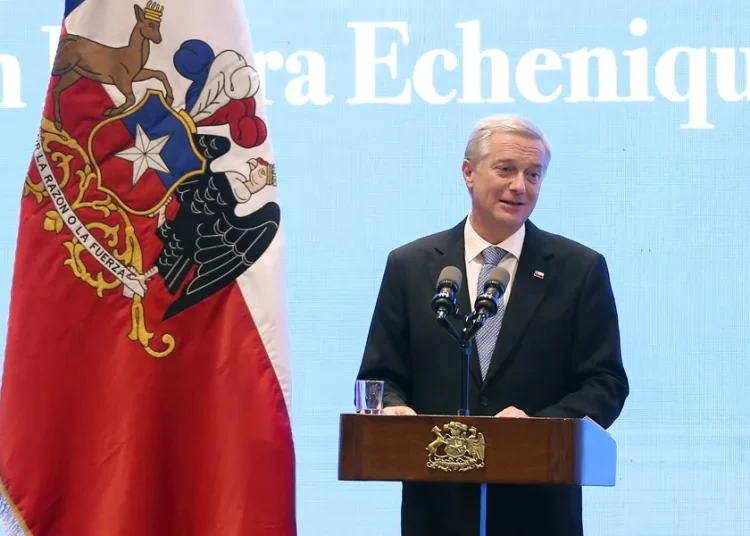 Venezuela dice que es «imposible» hablar de relaciones con Chile por los ataques a los migrantes