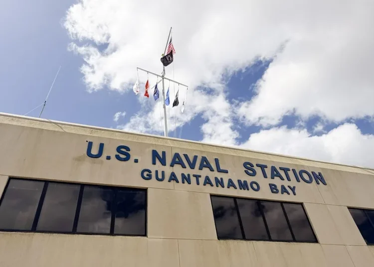 El Pentágono intensifica sus planes de intervención militar en Cuba, según medios