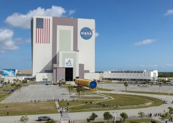 Llega a Florida la etapa central de cohete SLS de la misión Artemis III prevista para 2027