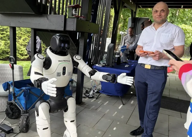 Un robot que ‘perrea’ y 3D sin gafas: Nueva Jersey exhibe lo último en tecnología