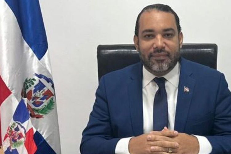 Cónsul dominicano en Sevilla respalda reformas al sistema consular impulsadas por Abinader