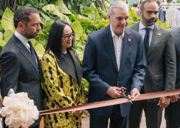 Presidente Abinader encabeza apertura de ExpoSostenible 2026 y firma libro de compromiso por la sostenibilidad