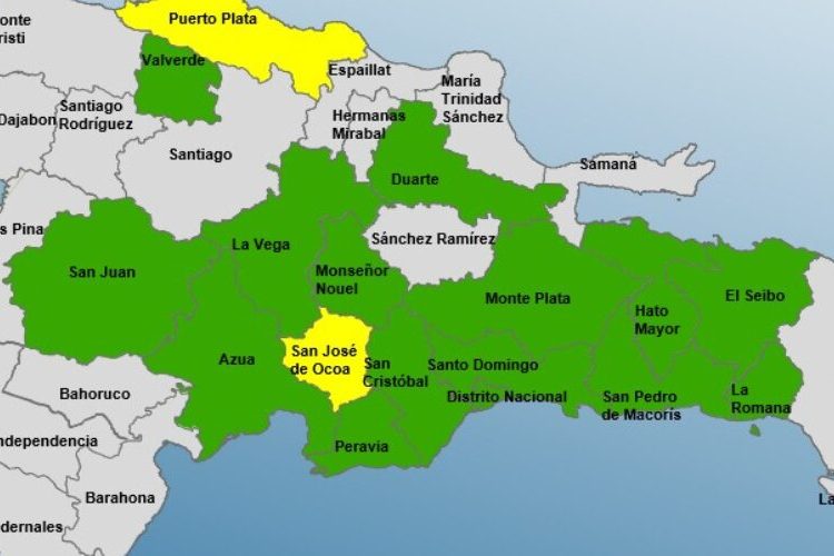 COE mantiene alertas en 17 provincias por vaguada y advierte sobre inundaciones