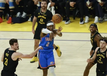 Shai Gilgeous-Alexander gana el premio al jugador ‘clutch’ de la NBA