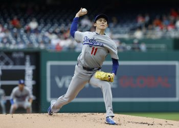 Dodgers remontan tras salida complicada de Roki Sasaki y completan barrida en Washington