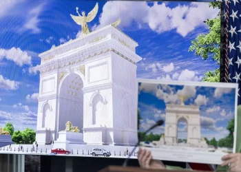 La Casa Blanca presenta los planes de Trump para erigir un arco del triunfo en Washington