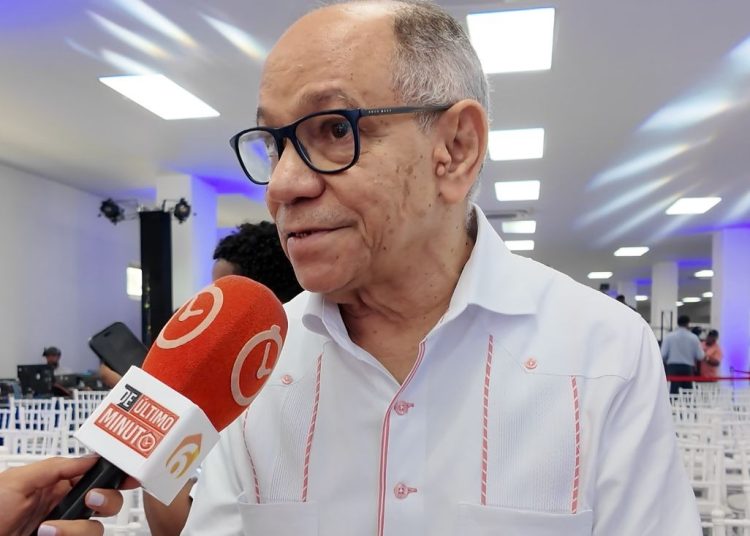 Sindicalistas apuestan al diálogo ante crisis económica global, afirma Pepe Abreu