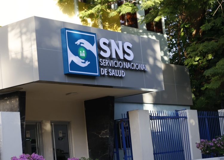 SNS ordena reforzar medidas preventivas en centros de salud por lluvias en el Gran Santo Domingo