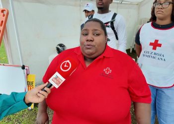 “Esto no es un trabajo, me llena el alma”: Rosa Elena Veras y la vocación que sostiene a la Cruz Roja desde el 2000