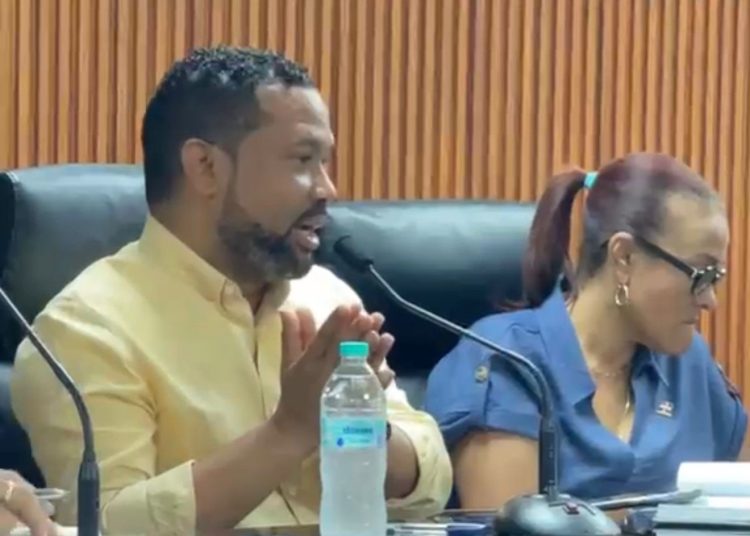 Advierten consecuencias tras no acoger recomendaciones del alcalde en Las Terrenas durante Semana Santa 2026