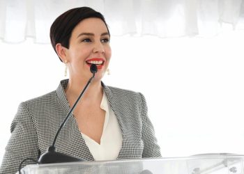 Exdirectora de Aerodom es designada como gerente de Manzanillo Gas & Power