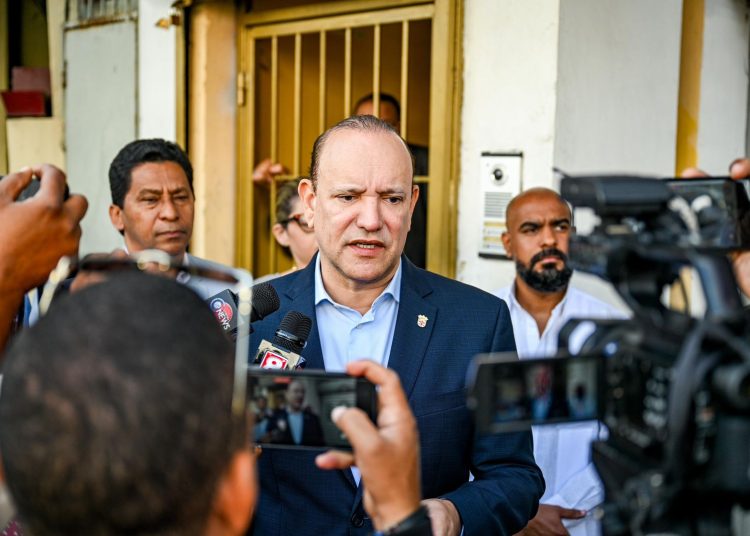 Alcalde Ulises Rodríguez respalda diálogo nacional ante impacto de crisis internacional