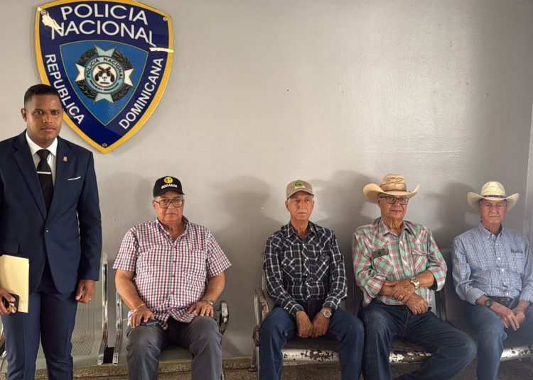 Estamos cansados”: dueños de unos terrenos y ganaderos en Hatillo en SFM piden frenar ocupaciones ilegales