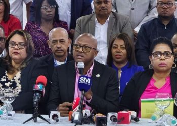 CMD dice no tener denuncias formales sobre supuesta venta de exámenes de residencia y pide pruebas