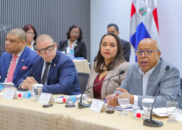 Cámara de Diputados cede terreros del Club de Legisladores para academia turística del Infotep