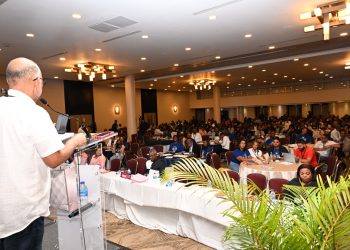 Docentes proponen eliminar la promoción automática y priorizar el desarrollo de competencias en estudiantes