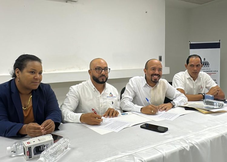 CORAMON y comunitarios sellan acuerdo histórico por el agua en Bonao