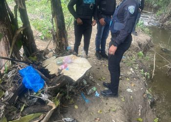 Policía nacional ocupa drogas y arma de fuego en operativo preventivo en La Vega
