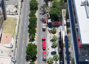Evacúan plaza Down Town Center tras fuga de gas reportada al 911
