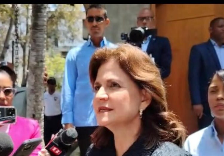 Vicepresidenta responde a Fernández: Gobierno refuerza alertas y atribuye impacto de lluvias a fallas históricas