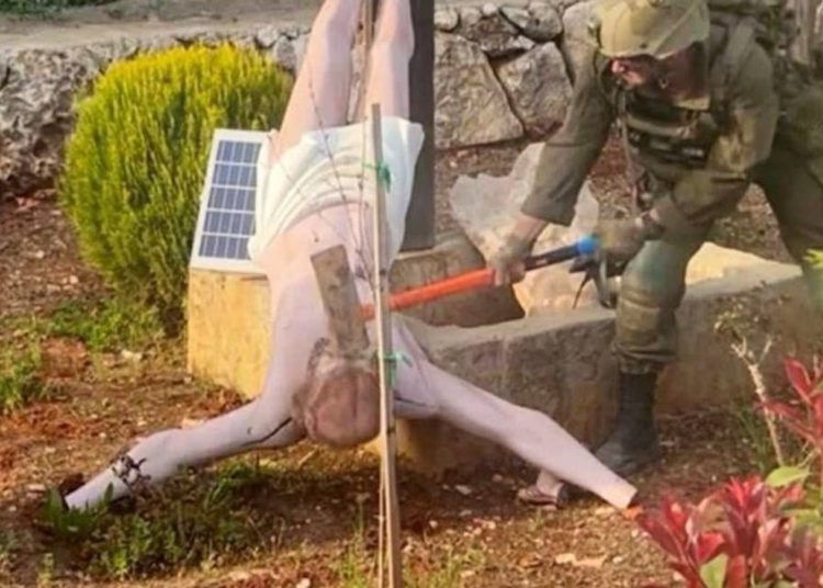 Soldado israelí destruye estatua de Cristo en Líbano; Netanyahu condena el hecho