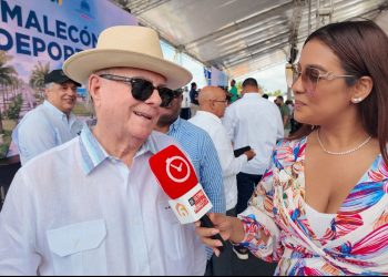 Hipólito Mejía expresa orgullo por Carolina Mejía durante inauguración del Malecón Deportivo