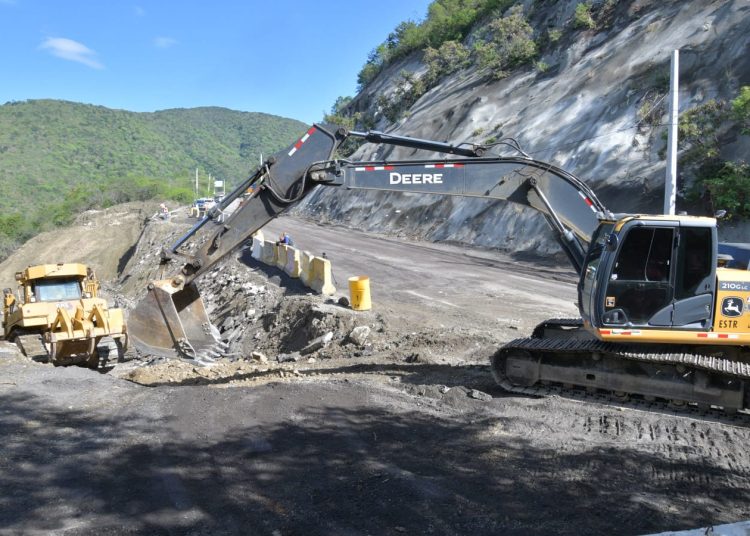 Obras Públicas avanza soluciones tras derrumbe en carretera Ocoa–Cruce de Ocoa