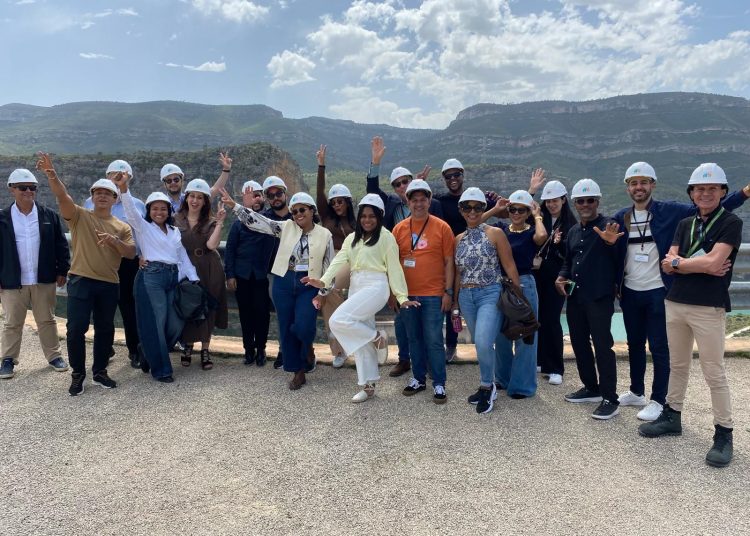 Dominicanos realizan pasantía en España sobre regulación y transición energética a través de programa de IGLOBAL
