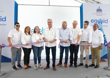 Abinader inaugura carretera en la sierra de Santiago para impulsar producción y turismo