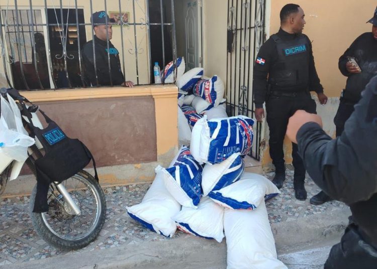 PN y Ministerio Público recuperan 291 sacos de detergente robados en San Pedro de Macorís; hay dos detenidos
