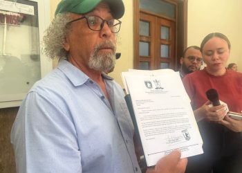 Padre Rogelio solicita a Yeni Berenice detener trabajos en Jet Set