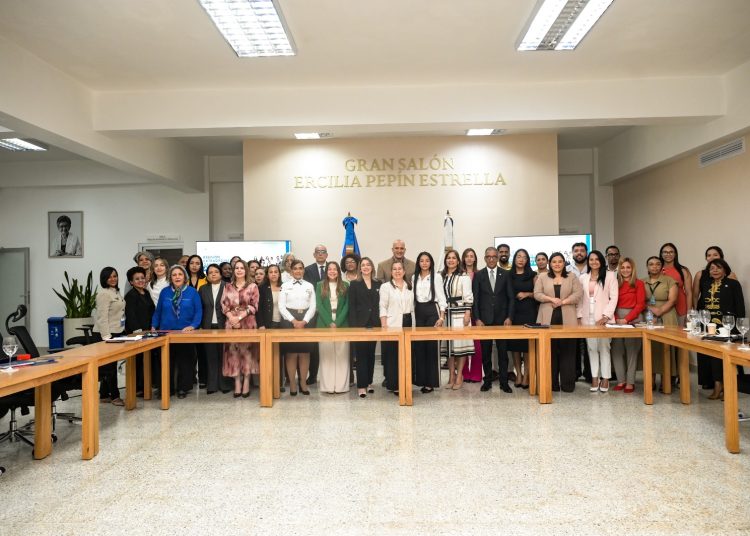Gabinete de Mujeres, Adolescentes y Niñas aprueba Plan para combatir la violencia de género