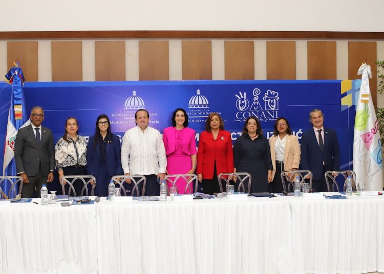 Presentan primer borrador para reformar la Ley 136-03 