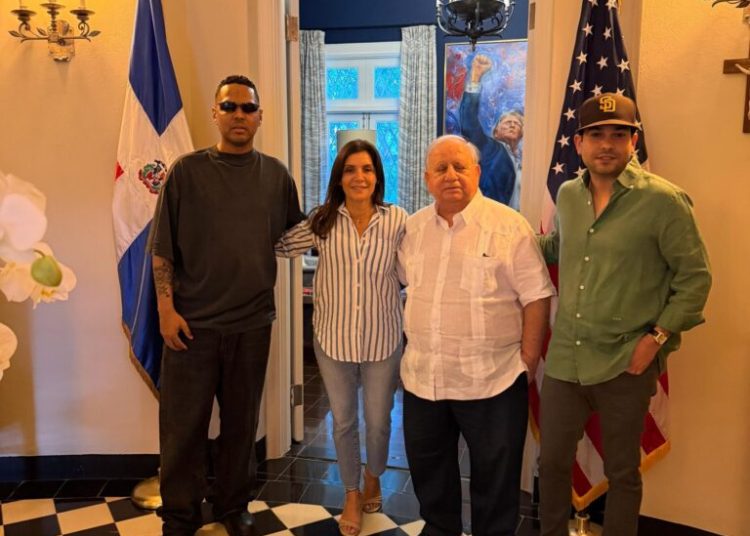 Embajadora de EE.UU. en RD recibe al doctor Fadul para abordar tratamiento del autismo