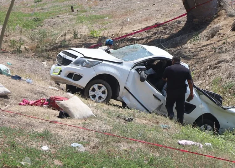 La volcadura de una camioneta en el sur de México deja cinco personas fallecidas y ocho heridas