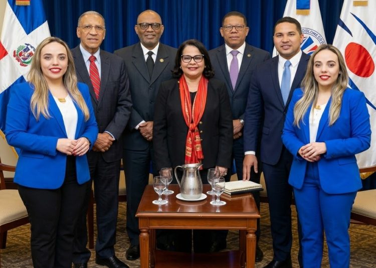 Miembros de la Cámara de Cuentas plantean aumentar sus salarios hasta un 50%