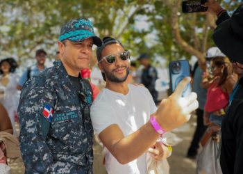 Director general PN lidera despliegue policial en la Región Este y estrecha vínculos con ciudadanos y turistas