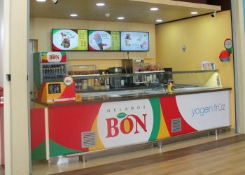 Heladería BON se pronuncia tras polémica por joven vendedor de sus productos