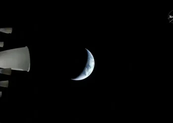 Astronautas dicen que ya vieron la cara oculta de la Luna en una entrevista desde Orión