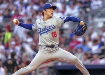 Yamamoto sobrevive a jonrón inicial, retira a 20 en fila y guía victoria de Dodgers