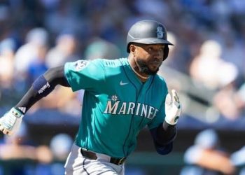 Marineros colocan a Víctor Robles en lista de lesionados por 10 días