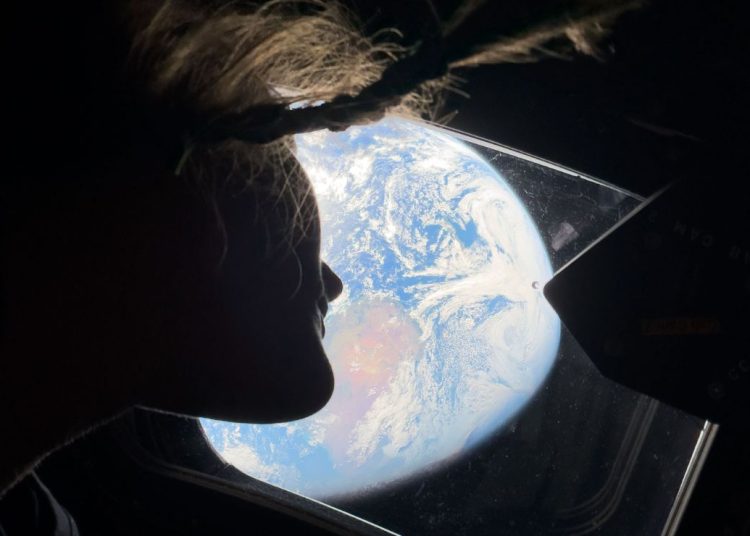 Artemis II supera el récord del Apolo 13 como la misión tripulada más alejada de la Tierra